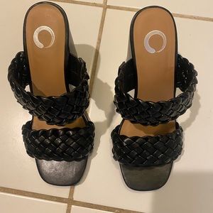 Journey and Crew Puffed Strap Sandal